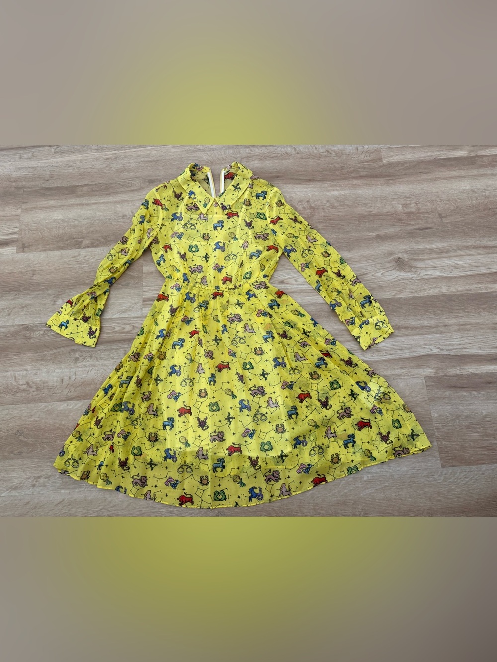 CD design Silk Yellow Zodiac Print Long-Sleeve Dress